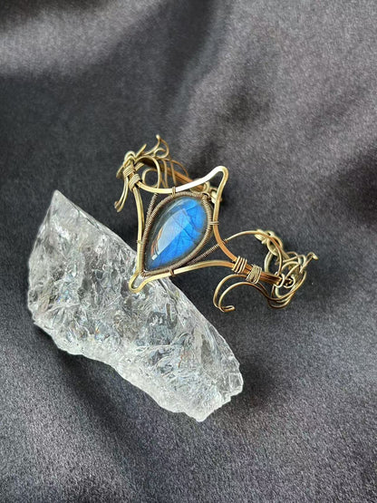 "ELVEN TREASURE" LABRADORITE BRACELET