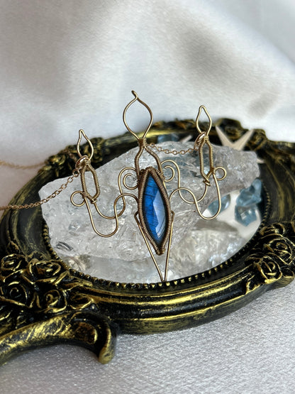 "ENCHANTED BLUE CANDLESTICK" LABRADORITE NECKLACE