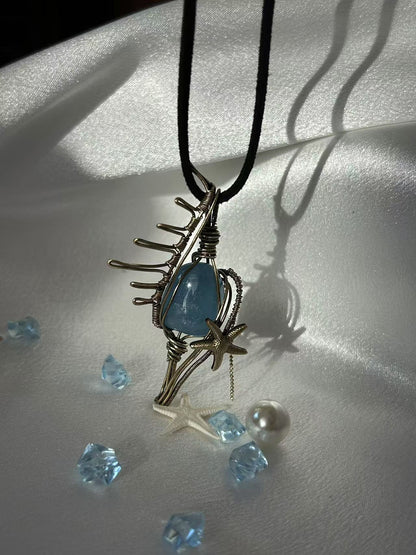 "DEEP-SEA MELODY" AQUAMARINE NECKLACE