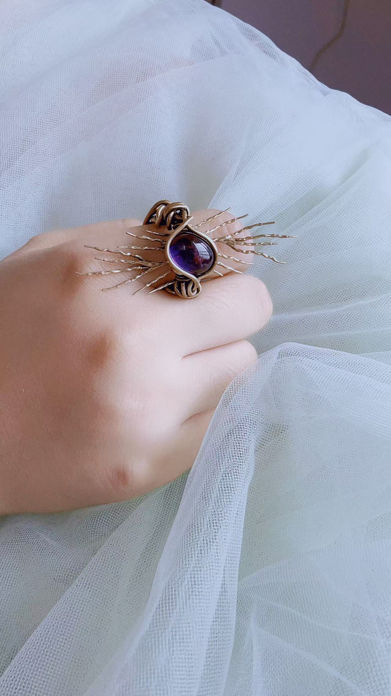 "ENCHANTED BOUGH"AMETHYST RING